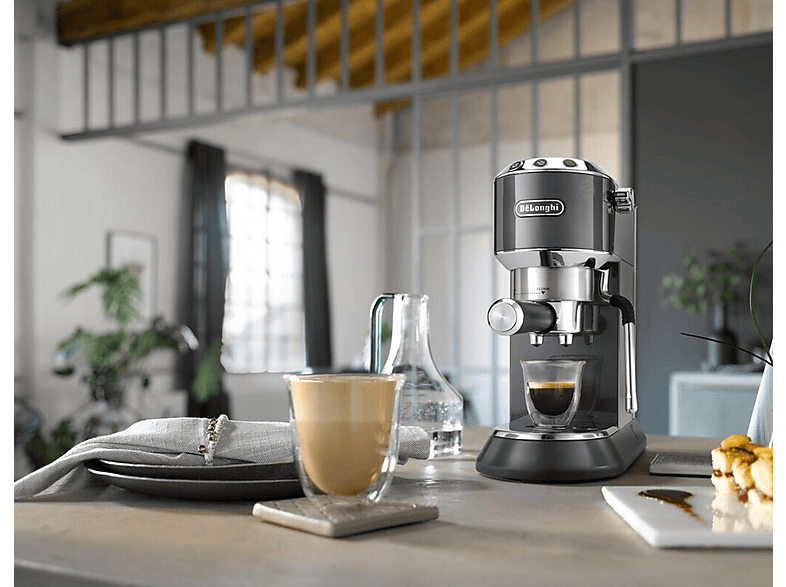 DELONGHI Cafetera express en color Inox — 15 bar y 1350 W — foto 3